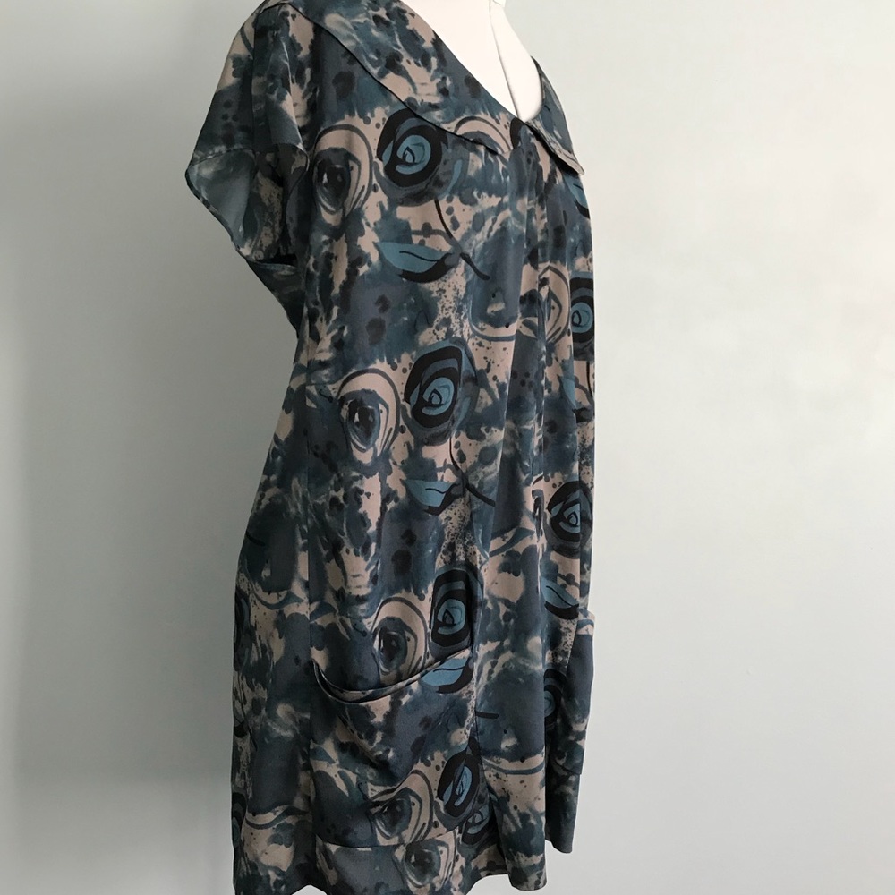 Kensie Print Tunic with Peter Pan Collar & Pockets
